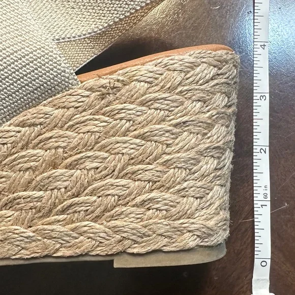 Tommy Bahama Sakura Wedge Sandals - Picture 5 of 9